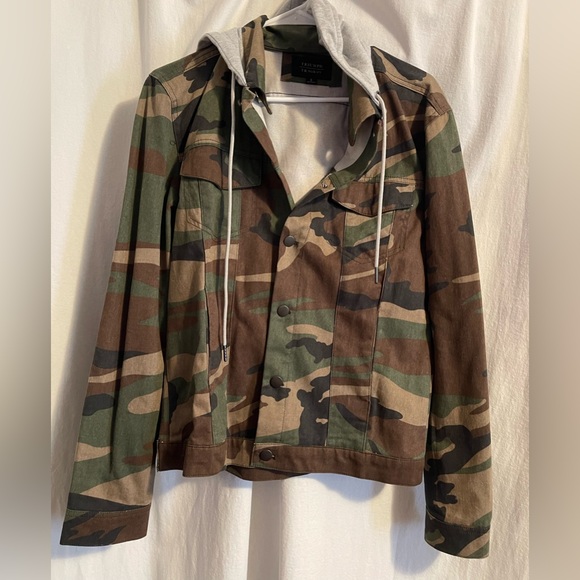 Army print jacket - Picture 1 of 4